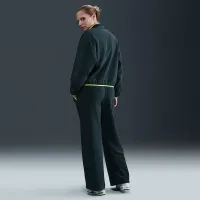 Nike Sportswear Club Fleece жіноча Mid-Rise Wide-Leg Cozy Pants колір зелений