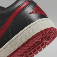 Nike Air Jordan 1 Low Кросівки колір чорний