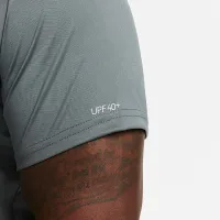 Nike Essential Dri-FIT мужские Short-Sleeve Swim Hydroguard (Extended Size) цвет серый