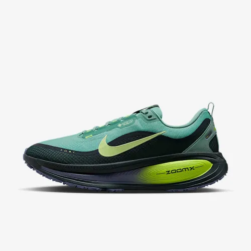Nike Vomero 18 GORE-TEX чоловічі Waterproof Road Running Кросівки with Reflective Accents колір зелений