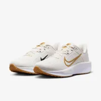 Nike Quest 6 жіноча Road Running Кросівки колір сірий