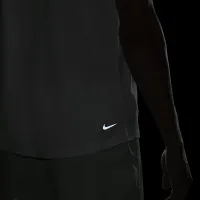 Nike Solar Chase мужские Dri-FIT Sleeveless Running Top цвет белый