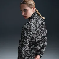 Nike Sportswear Windrunner женская Loose Woven UV Protection Woven Full-Zip Printed Куртка цвет черный