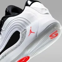 Nike Luka 4 