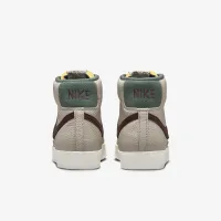 Nike Blazer Mid '77 чоловічі Кросівки колір коричневий