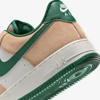 Nike Air Force 1 '07 LV8 чоловічі Кросівки колір коричневий