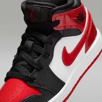 Nike Jordan 1 Mid SE Little дитячі Кросівки колір чорний