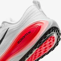 Nike Vomero Plus чоловічі Road Running Кросівки (Extra Wide) колір білий