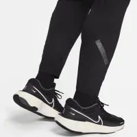 Nike Dri-FIT Running Division Phenom чоловічі Slim-Fit Running Pants колір чорний