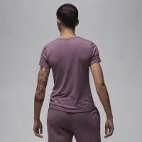 Nike Jordan жіноча Slim Graphic футболка колір фіолетовий