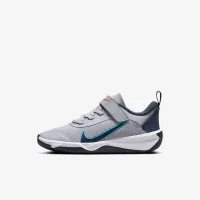 Nike Omni Multi-Court Little дитячі Кросівки колір сірий