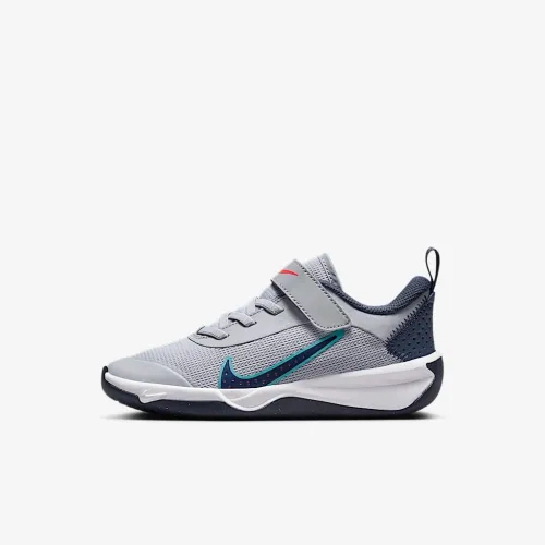 Nike Omni Multi-Court Little дитячі Кросівки колір сірий