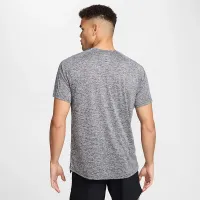 Nike Stride чоловічі Dri-FIT ADV Short-Sleeve Running Top колір чорний