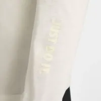 Nike Sportswear Club Long-Sleeve футболка колір білий