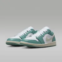 Nike Air Jordan 1 Low жіноча Кросівки колір білий