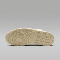 Nike Air Jordan 1 Low SE жіноча Кросівки колір коричневий