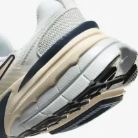 Nike V2K Run жіноча Кросівки колір сірий