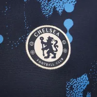 Chelsea FC Academy Pro чоловічі Nike Dri-FIT Soccer Short-Sleeve Pre-Match Top блакитний