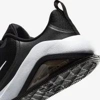 Nike Bella 7 жіноча для тренування Кросівки колір чорний