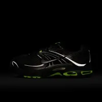 Nike Air Max Moto 2K чоловічі Кросівки колір чорний