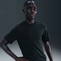 Nike Primary чоловічі Dri-FIT Short-Sleeve Versatile Top колір зелений