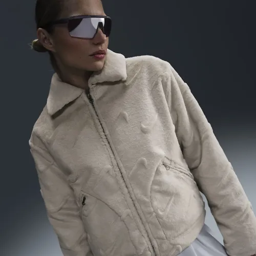 Nike Sportswear Essential жіноча Loose Printed Faux Fur Куртка колір коричневий
