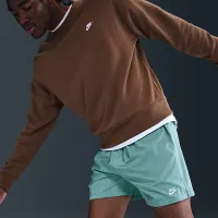 Nike Club чоловічі Woven Flow шорти колір зелений
