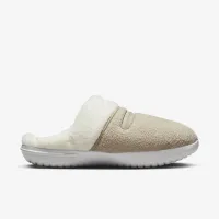 Nike Burrow SE женская Slippers цвет коричневый