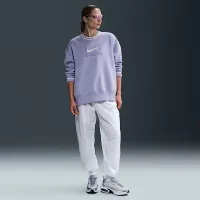 Nike Sportswear Phoenix Fleece женская оверсайз Graphic Crew-Neck свитшот цвет фиолетовый