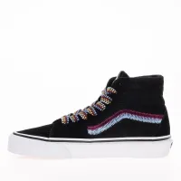 Кроссовки Vans Sk8-Hi Tapeцвет красный Embroidery VN0009QPBMA1 - Черные