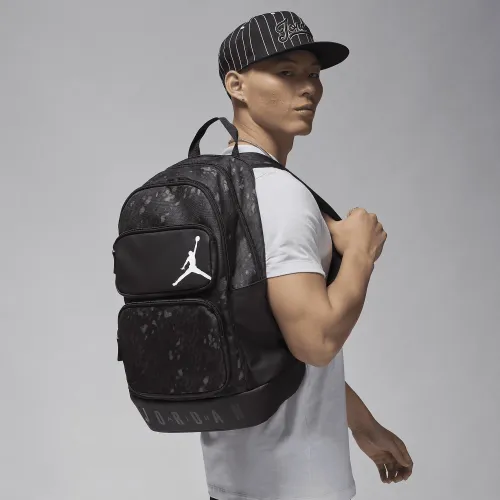 Nike Jordan Essentials наплічник (28.75L) колір чорний