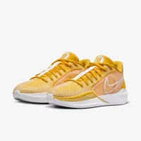 Nike Sabrina 1 баскетбольные Кроссовки Yellow