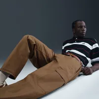 Nike Sportswear Club чоловічі Woven Cargo Pants колір коричневий