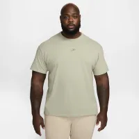 Nike Sportswear Premium Essentials чоловічі футболка колір зелений