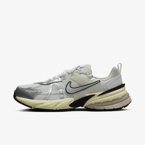 Nike V2K Run чоловічі Кросівки колір білий