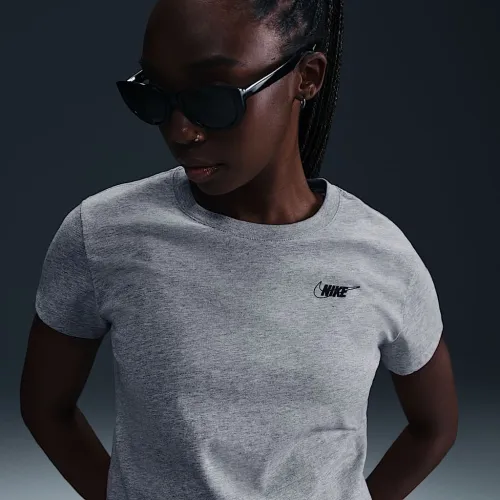 Nike Sportswear Club женская Short-Sleeve Cropped Graphic футболка цвет серый