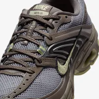 Nike Air Max Moto 2K женская Кроссовки цвет серый