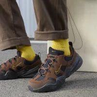 Nike Tech Hera мужские Кроссовки цвет коричневый