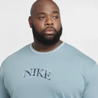 Nike Sportswear Max90 футболка блакитний