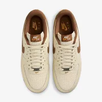 Nike Air Force 1 '07 LV8 чоловічі Кросівки колір білий