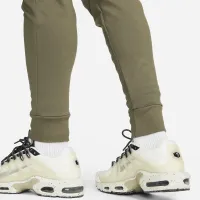 Nike Sportswear Tech Fleece Lightweight чоловічі Slim-Fit Jogger Sweatpants колір зелений
