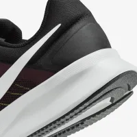 Nike Run Swift 3 чоловічі Road Running Кросівки колір чорний