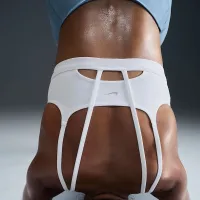 Nike Zenvy Strappy жіноча Light-Support Padded Sports Bra колір білий