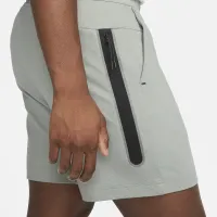 Nike Sportswear Tech Fleece Lightweight чоловічі шорти колір сірий