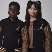 Nike Jordan Big Kid's Varsity Куртка цвет коричневый