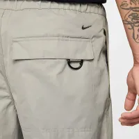 Nike Tech чоловічі Woven Pants колір зелений