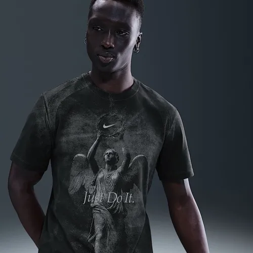 Nike Sportswear мужские футболка цвет черный