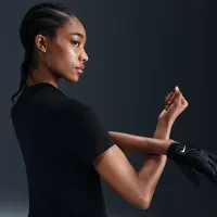 Nike Tour женская Dri-FIT Short-Sleeve Blade для гольфа Polo цвет черный