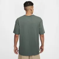 Nike Sportswear Premium Essentials чоловічі Pocket футболка колір зелений