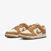 Nike Dunk Low жіноча Кросівки колір білий